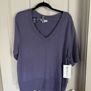 Athleta V-Neck Short Sleeve Top in Dusty Lavender